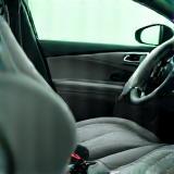 Aspirateur intérieur en action dans une voiture à Lyon